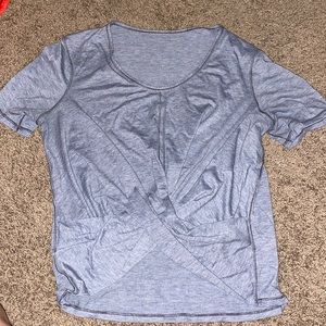 Lululemon tshirt